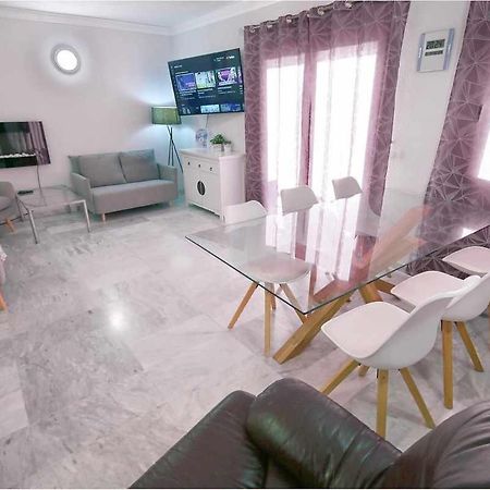 Dinastia D201 By Tenerife Rental & Sales Los Cristianos  Buitenkant foto