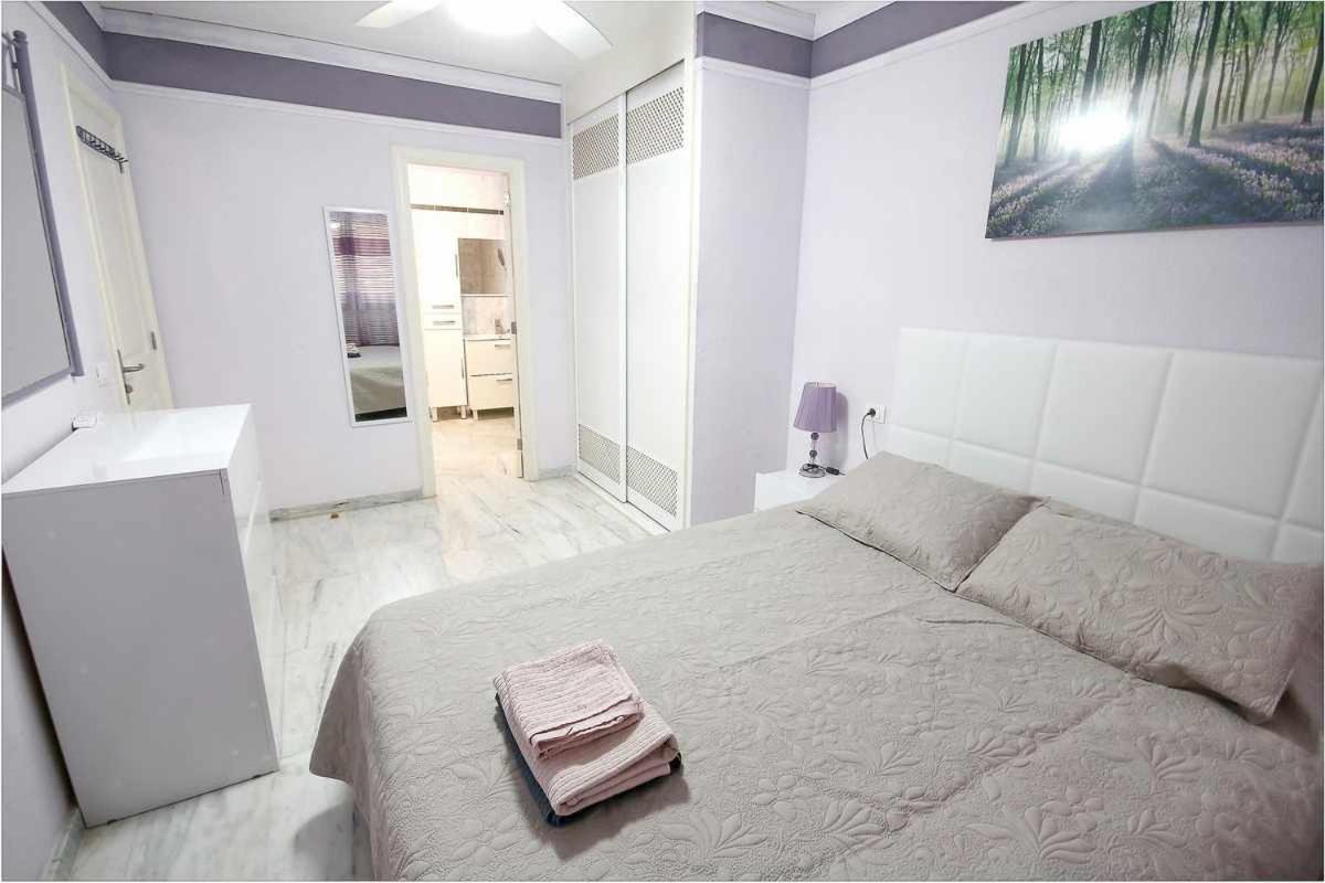 Dinastia D201 By Tenerife Rental & Sales Los Cristianos  Buitenkant foto