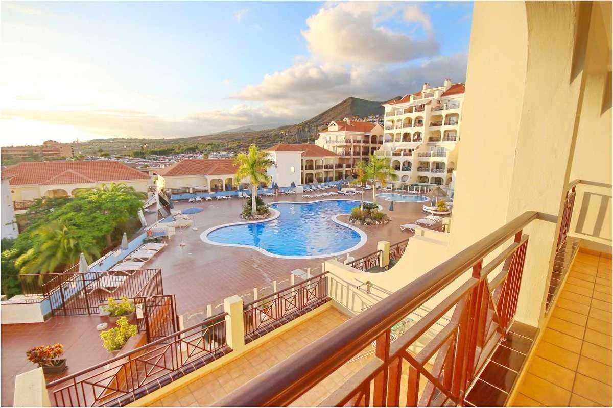Dinastia D201 By Tenerife Rental & Sales Los Cristianos  Buitenkant foto